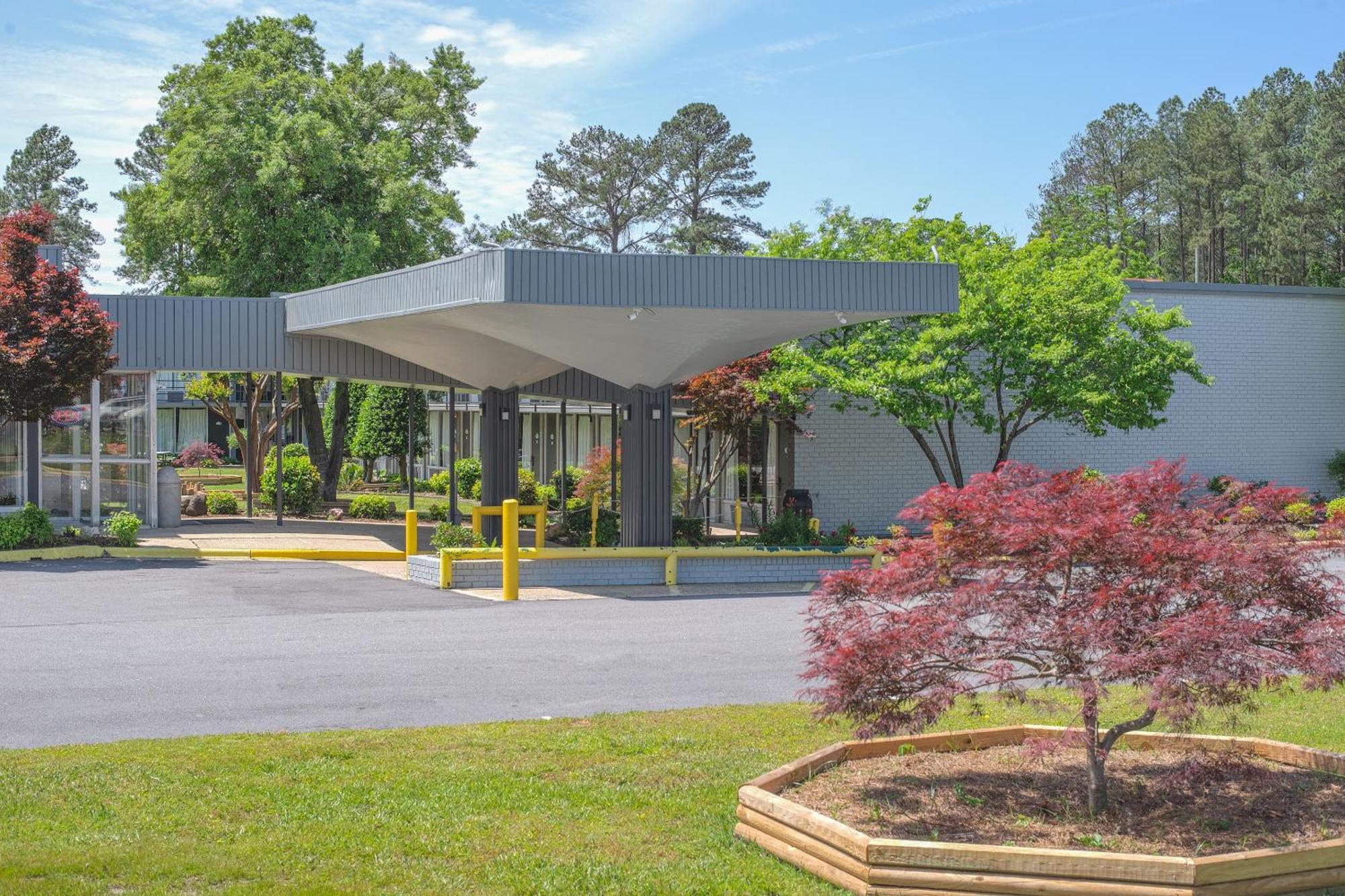 Masters Inn Selma Smithfield I-95 By Oyo Exterior photo